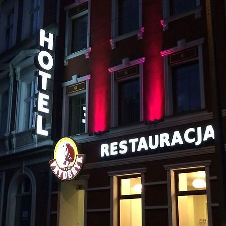 Hotel Fryderyk Nysa Exteriér fotografie