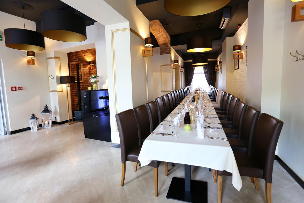 Hotel Fryderyk Nysa Exteriér fotografie